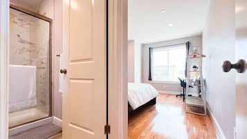 8 bedrooms, iron/ironing board, free WiFi, bed sheets