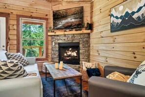 Fernseher, Kamin, Videospiele