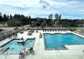 حمّام سباحة خارجي