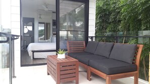 Terrace/patio - The Sky House by the bay (Wynnum)