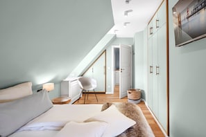 2 Schlafzimmer, Zimmersafe, Schreibtisch, WLAN
