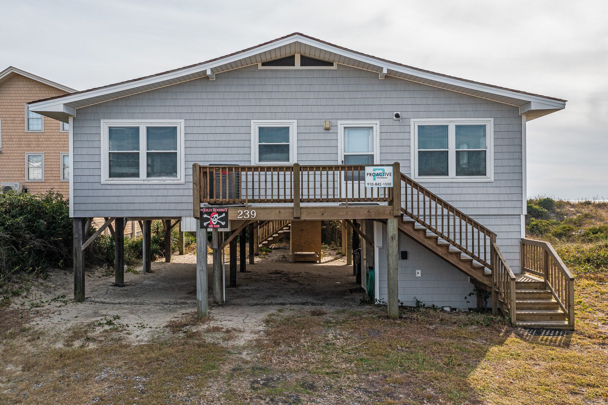  "Jolly Roger V" - Oceanfront Home, 4 Bedrooms / 2 Bathrooms