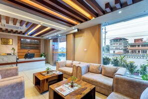 Front of property - Chitwan Midtown Hotel (Bharatpur)