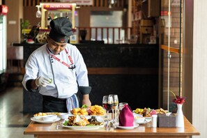 Breakfast, lunch, dinner served; local and international cuisine - Chitwan Midtown Hotel (Bharatpur)