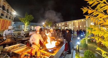 Chitwan Midtown Hotel