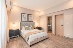 1 soverom, safe på rommet, strykejern/-brett og wi-fi (inkludert)