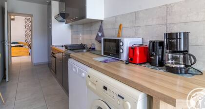 GĂźte de charme 4 pers avec spa privatif, terrasse, et Ă©quipements complets au cĆur d'un village viticole