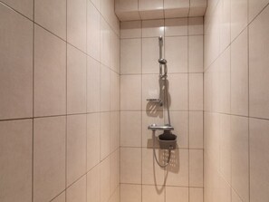 Towels - Countryside Retreat with Private Spa in Nueil sur Layon, Near Vineyards and Loire Castles (Lys-Haut-Layon)