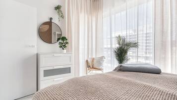 Luxury Apartment | 1 bedroom, iron/ironing board, free WiFi, bed sheets