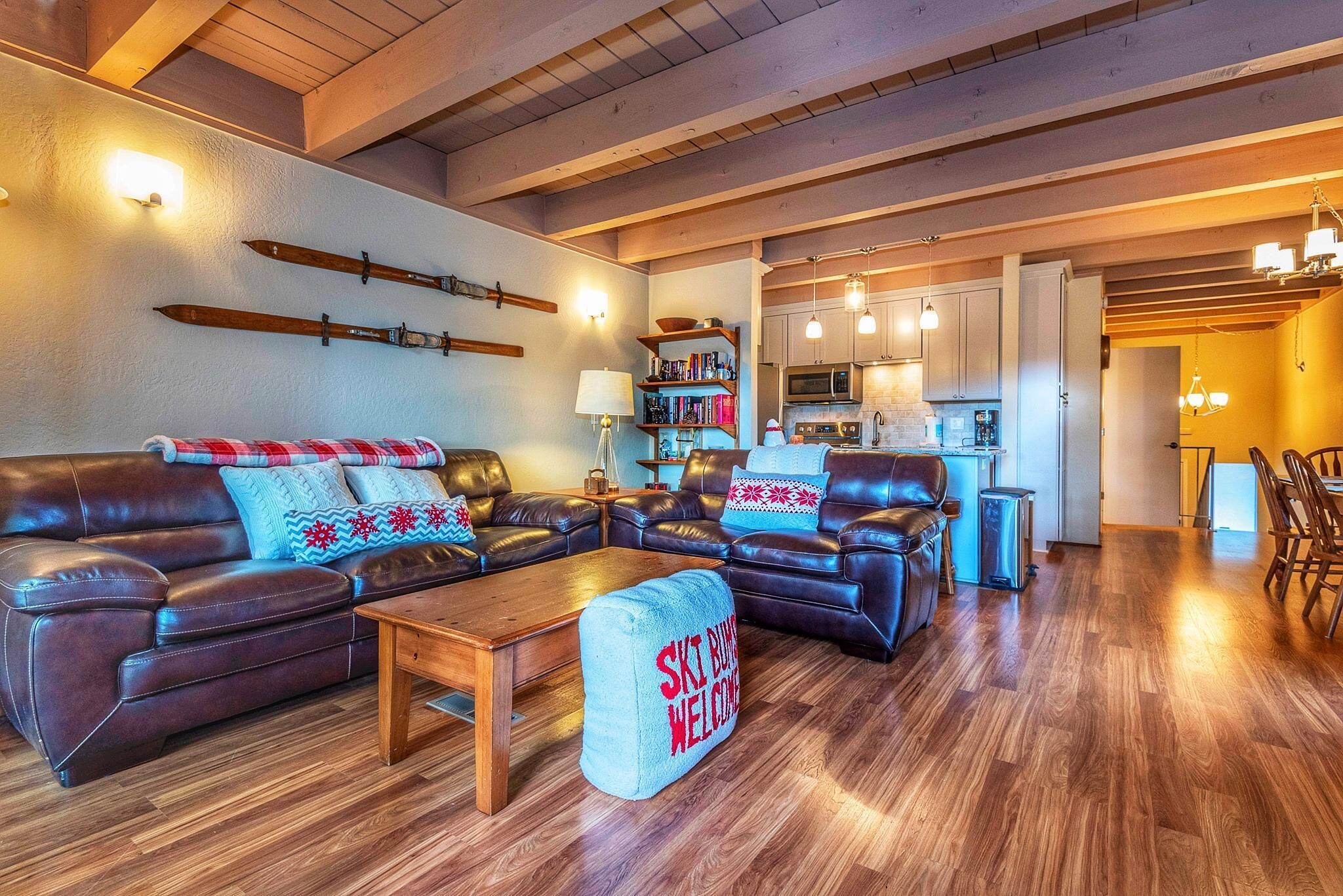 Cozy Rustic Townhome in Incline Village