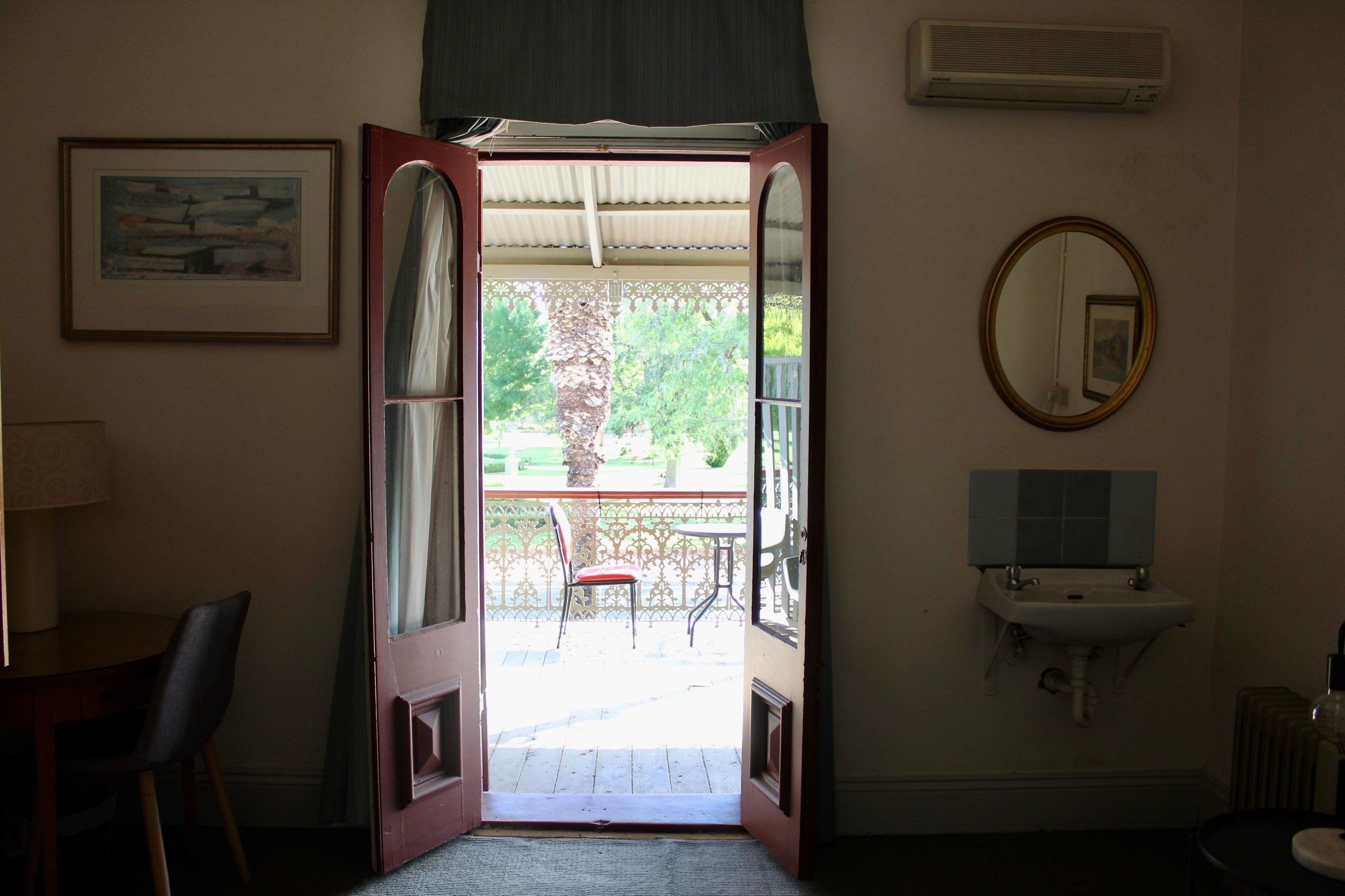 Standard Double Room | Free WiFi, bed sheets