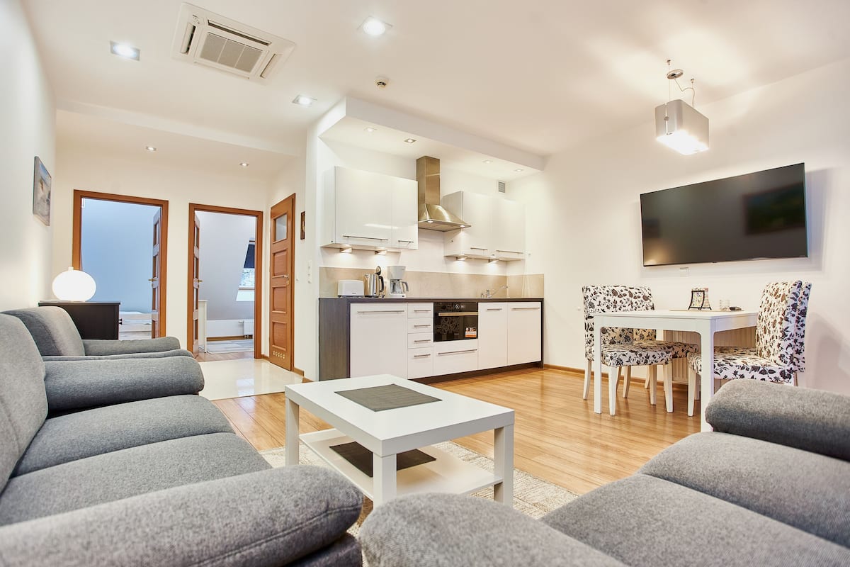 Comfort Apartment | 2 bedrooms, iron/ironing board, free WiFi, bed sheets