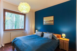 Eenvoudig appartement | Een strijkplank/strijkijzer, gratis wifi, beddengoed