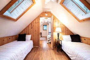 4 dormitoris, planxa i posts de planxar, un bressol de viatge i wifi 