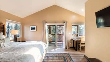 4 Schlafzimmer, Bügeleisen/Bügelbrett, Reisekinderbett, WLAN