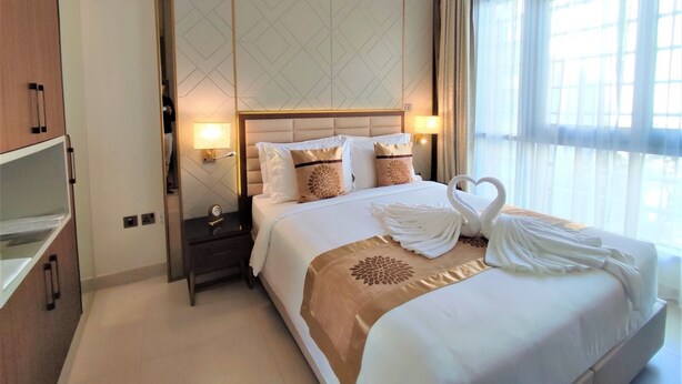 Apartment | Egyptian cotton sheets, premium bedding, desk, laptop workspace - Central In Al Sadd Doha (Doha)
