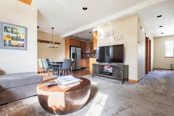 Smart TV, fireplace, video-game console