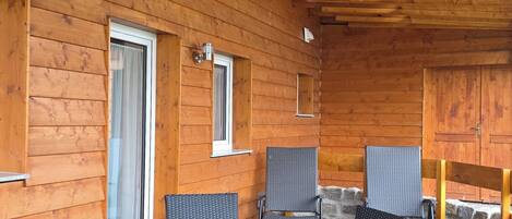 屋外ダイニングエリア