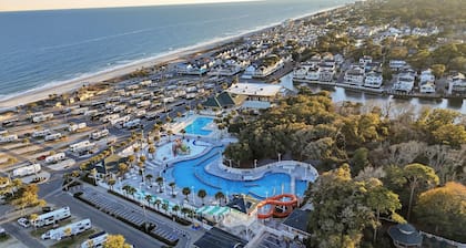 COZY Ocean Lake Campground Beach House