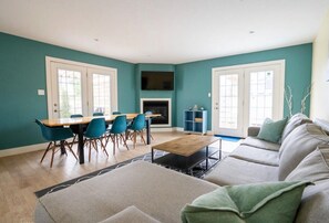 Smart TV, fireplace, video games, DVD player
