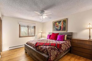 3 Schlafzimmer, Bügeleisen/Bügelbrett, WLAN, Bettwäsche