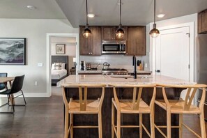 Fridge, microwave, oven, stovetop - Scenic Mountain Escape Black Rock Resort 2BR Condo (Heber City)