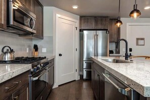 Fridge, microwave, oven, stovetop - Scenic Mountain Escape Black Rock Resort 2BR Condo (Heber City)