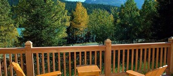 Trail Lake View Luxury Cottage