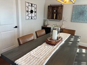Dining - The Manor House on Lemon Bay is AVAILABLE April 6th. Spacious Home. Heated Pool! (Englewood)