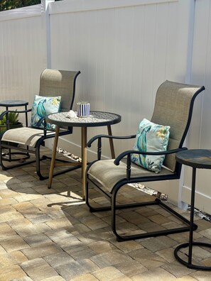 Terrace/patio - The Manor House on Lemon Bay is AVAILABLE April 6th. Spacious Home. Heated Pool! (Englewood)