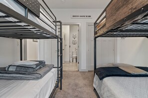 2 soveværelser, skrivebord, strygejern/strygebræt, gratis Wi-Fi