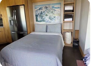 1 多间卧室、免费 WiFi、床单