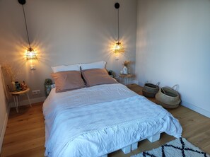 4 bedrooms, travel crib, WiFi - Contemporary villa with sea view (Hyères)