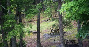 Outdoor dining - Banner Elk 1BR Villa on Resort (Banner Elk)