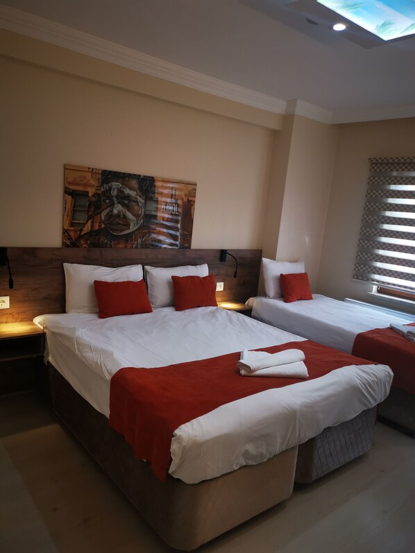 Standard Triple Room | Free WiFi - ADOR TROIA HOTEL (Çanakkale)