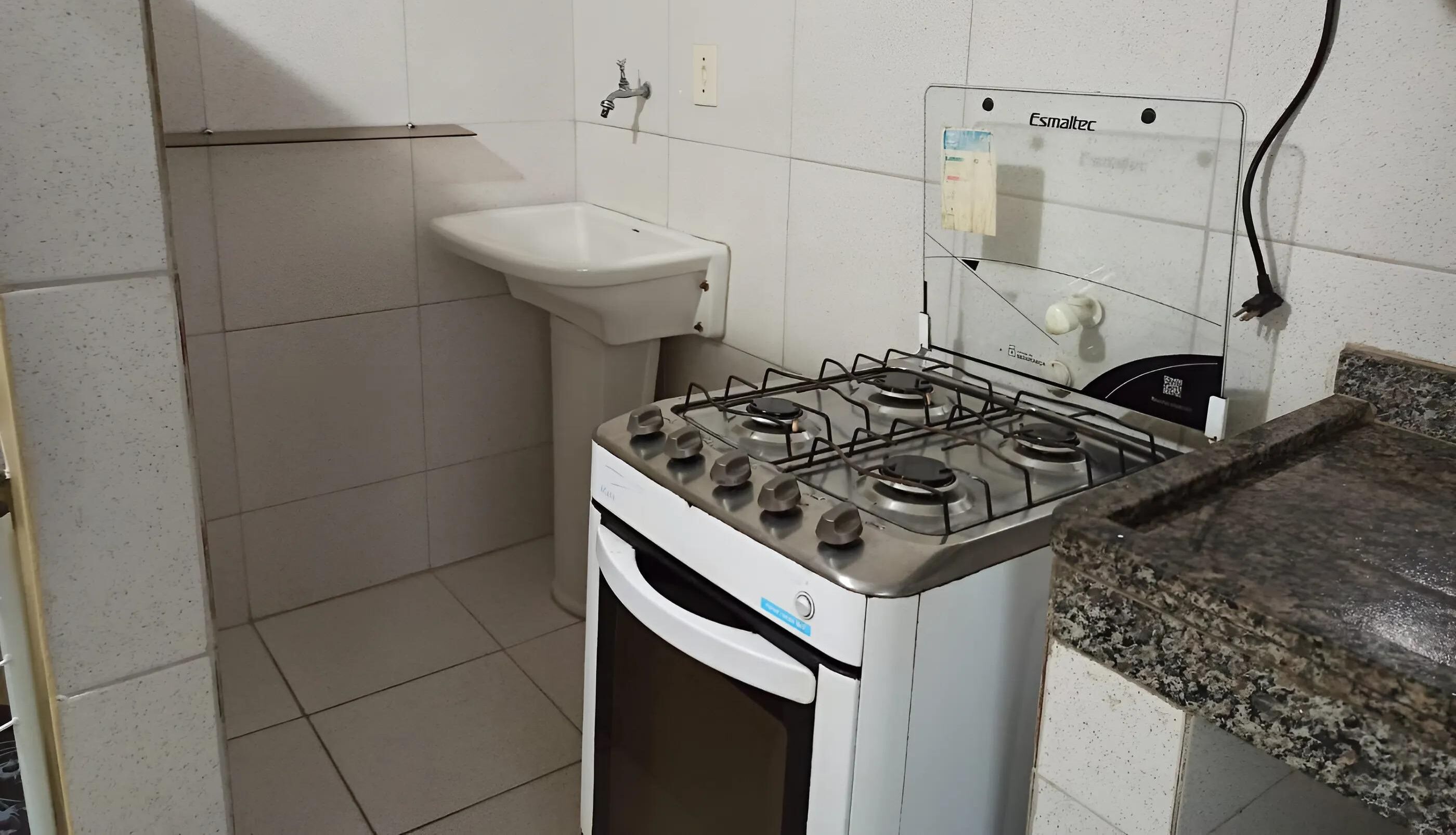 Fridge, microwave, stovetop, blender