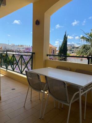 Outdoor dining - Cozy, 2 minute walk from the center (Faro)