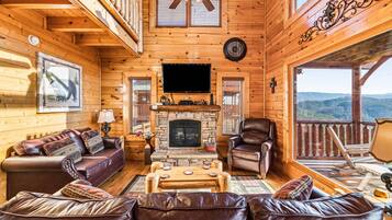 Een televisie en tafelvoetbal