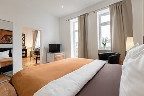 1 bedroom, WiFi, bed sheets - For two people with show kitchen and balcony (Bad Ems)