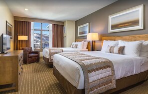 3 dormitorios, tabla de planchar con plancha, wifi gratis y ropa de cama