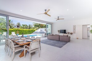 Villa | Living area