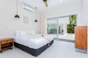 3 bedrooms, in-room safe, iron/ironing board, WiFi - Mama Taras Luxury Villa (Rarotonga)