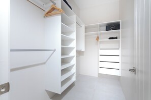 Villa | Schrank