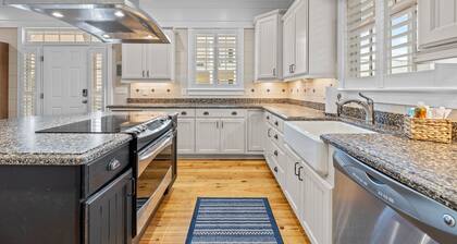 Blue Bowline - Beaufort Convenience, Boat and Pet Friendly!