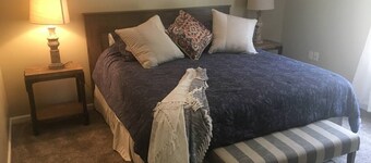 a cozy, quiet, rural hideaway close to everything