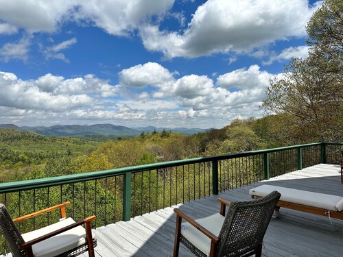 Spectacular views of the Blue Valley, steps from the Rabun Bald trailhead!
