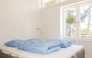 2 bedrooms, free WiFi