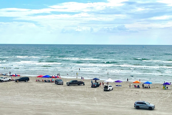 Walking distance to beach!