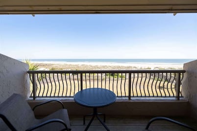 Sandcastle Court #277 -Kitchen