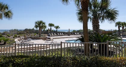 Sandcastle Court #277 -Kitchen | 1 Bed, 1 Bath